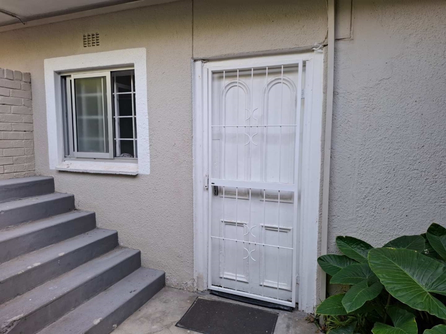 To Let 0 Bedroom Property for Rent in Green Point Western Cape